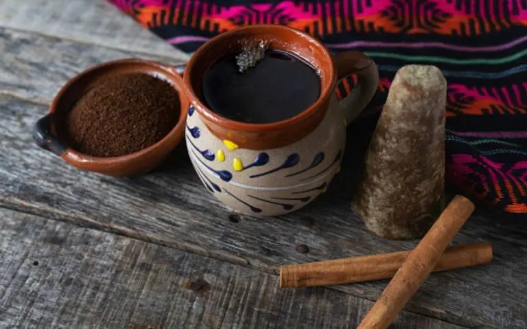 CAFÉ DE OLLA
